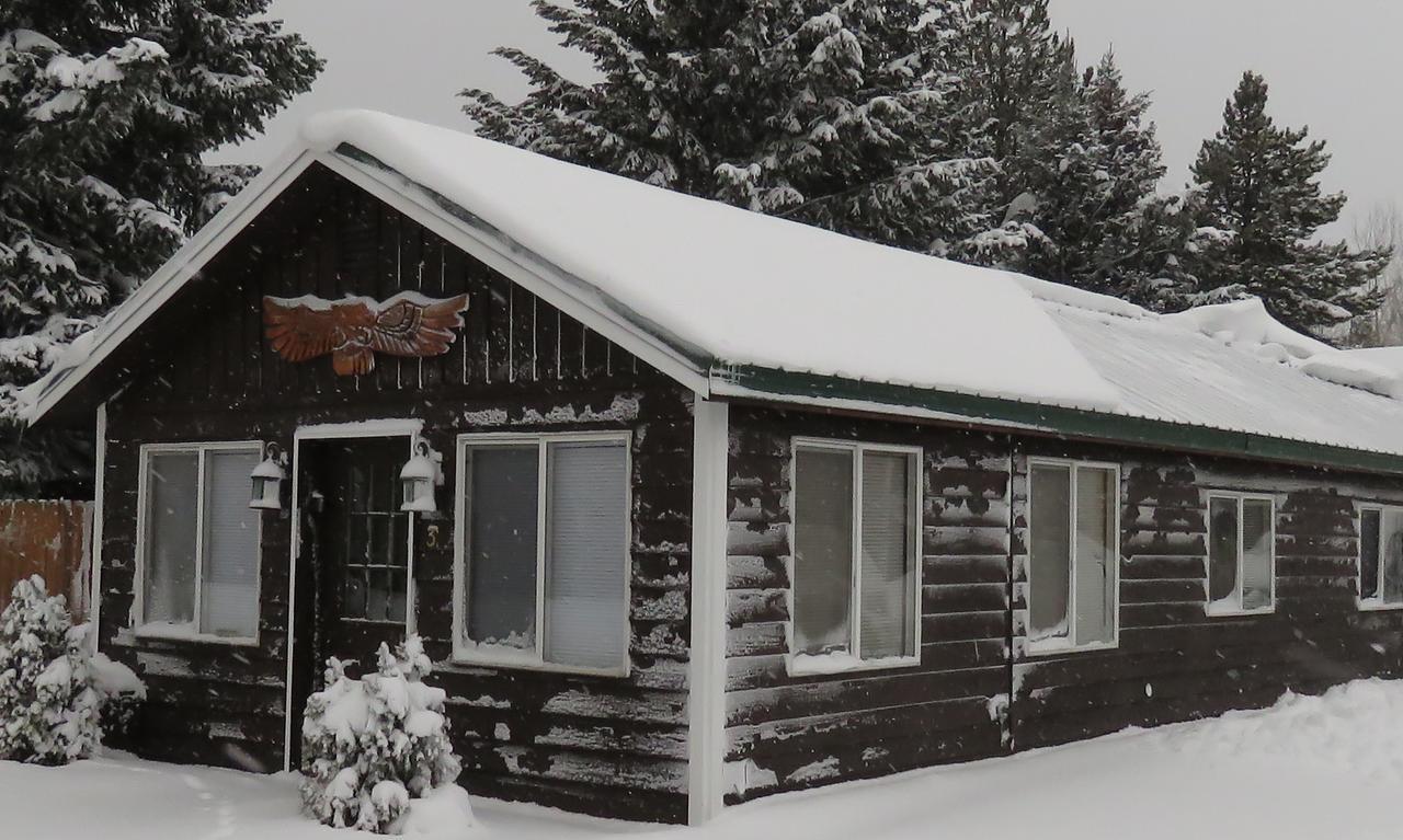 9 Bar W Cabins Запад Йеллоустон Экстерьер фото